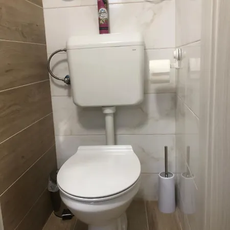 Blue Moon Split- Free Parking