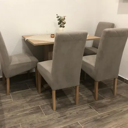 Blue Moon Split- Free Parking Apartman *