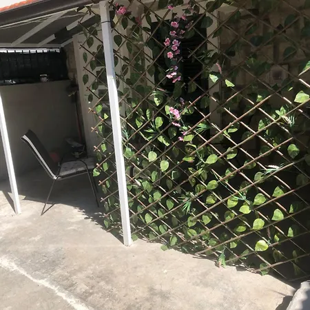 Blue Moon Split- Free Parking *